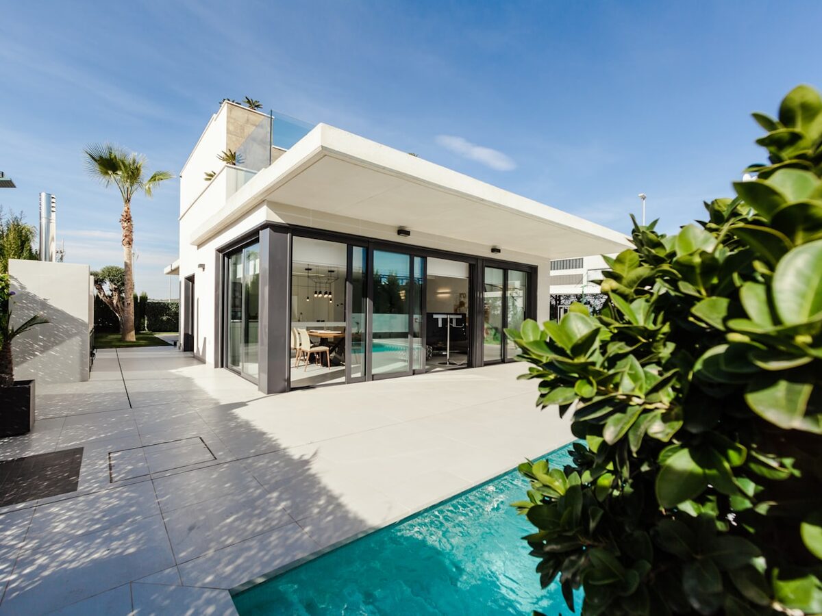 Villa with pool — Pao Pao
